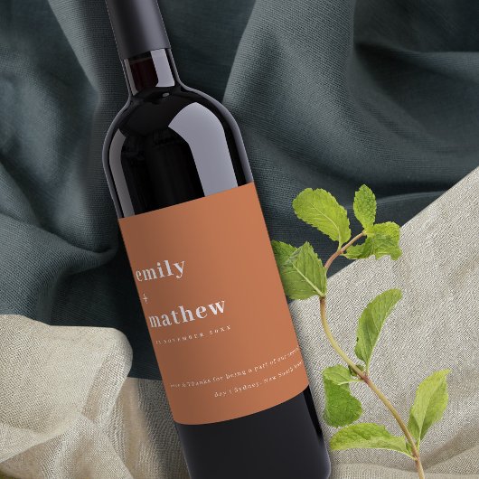 Minimale moderne Oranje typografie Wijn Etiket