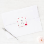 Minimale moderne rode hart bruiloft vierkante sticker (Envelop)
