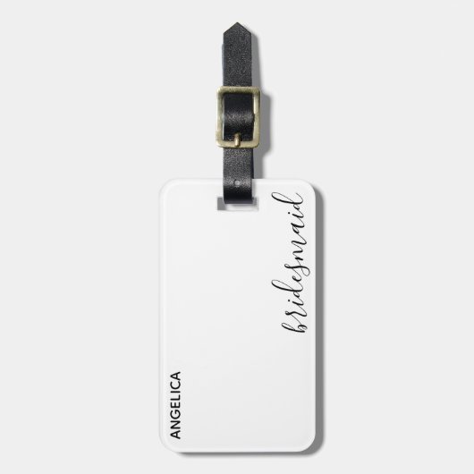 Minimale moderne Typografie Weddenschap Bridesmaid Bagagelabel (Voorkant verticaal)