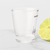 Minimale moderne Typografie Weddenschap Bridesmaid Shot Glas (Links)