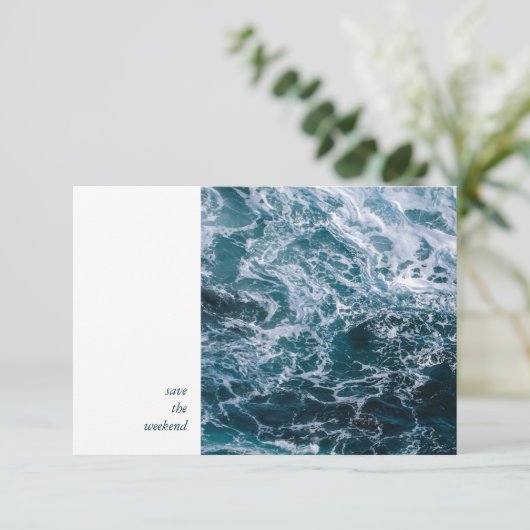 Minimale moderne week van het blauwe-oceaanhuwelij save the date (Staand voorkant)
