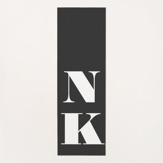 Minimale moderne zwarte monogram Initialen Yogamat (Voorkant)