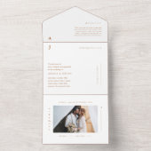 Minimale Monogram Foto Terracotta Wedding All In One Uitnodiging (Binnen)