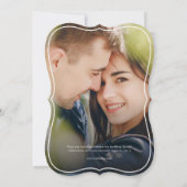 Minimale Monogram Gestreepte Olijfgroene Fotobruil Kaart (Achterkant)