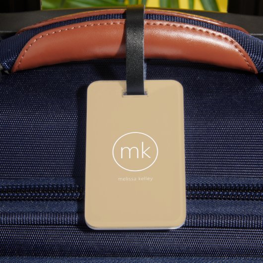 Minimale Monogram Initiaal Neutraal Beige & Wit Bagagelabel (Achter Insitu 4)