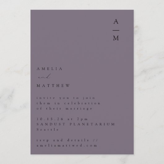 Minimale monogram Trendy Chic Dusty Paars Wedding Kaart (Voorkant)