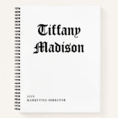 Minimale Monogram Zwart-Wit Gotische Naam Jaar Notitieboek (Voorkant)