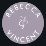 Minimale namen van Lavender Wedding Persoonlijke N Ronde Sticker<br><div class="desc">Deze gepersonaliseerde neutrale dankzeggers voor je bruiloft zijn een mooie aanvulling op elke huwelijksfeestdag. Deze aanpasbare stickers zijn ontworpen om een persoonlijke aanraking toe te voegen aan uw huwelijksgunsten of uw cadeautjes te bedanken. Ze komen in verschillende vormen en maten. Deze stickers kunnen ook worden gebruikt om punten zoals uitnodigingen,...</div>