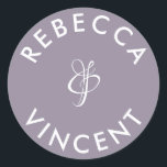 Minimale namen van Lavender Wedding Persoonlijke N Ronde Sticker<br><div class="desc">Deze gepersonaliseerde neutrale dankzeggers voor je bruiloft zijn een mooie aanvulling op elke huwelijksfeestdag. Deze aanpasbare stickers zijn ontworpen om een persoonlijke aanraking toe te voegen aan uw huwelijksgunsten of uw cadeautjes te bedanken. Ze komen in verschillende vormen en maten. Deze stickers kunnen ook worden gebruikt om punten zoals uitnodigingen,...</div>