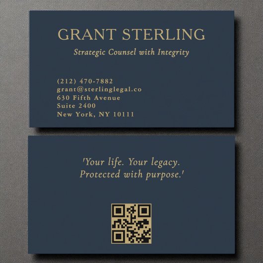 Minimale Navy Blue Gold wettelijke QR-code Visitekaartje