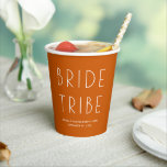 Minimale Oranje bold verbrand bride Tribe Bachelor Papieren Bekers<br><div class="desc">Minimale moderne Oranje bold verbrand bachelorette</div>