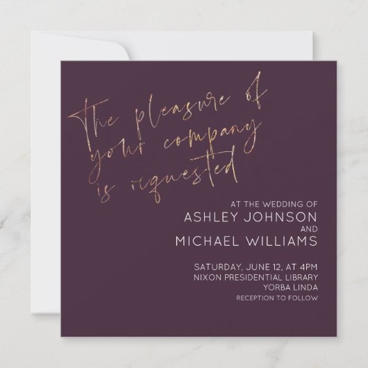 Minimale Plum Gold Script Fotobruiloft Kaart (Voorkant)
