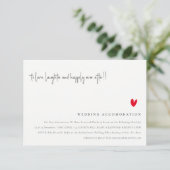 Minimale 'Red Heart Script Wedding Accommodatie' Informatiekaartje (Staand voorkant)