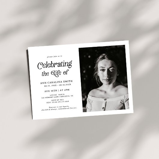 Minimale Retro-begrafenisfoto die het leven viert Kaart