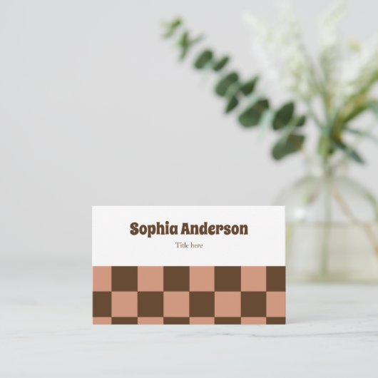 Minimale Retro Checkerboard – Bruin & stoffig Roos Visitekaartje (Staand voorkant)