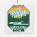 Minimale retro van het nationaal park Wrangell St  Keramisch Ornament<br><div class="desc">Wrangell - St. Elias ontwerp vectorillustratie. Het park is het grootste nationale park in Amerika en is even groot als het nationale park Yellowstone,  het nationale park Yosemite en Zwitserland samen.</div>