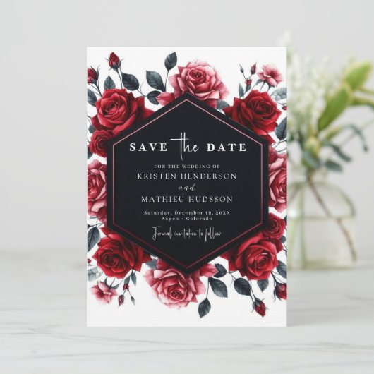 Minimale Romance Crimson Red Wedding Save The Date (Staand voorkant)