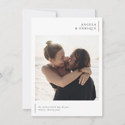 Minimale Romantische Elegant Typography Photo Wedd Kaart (Voorkant)
