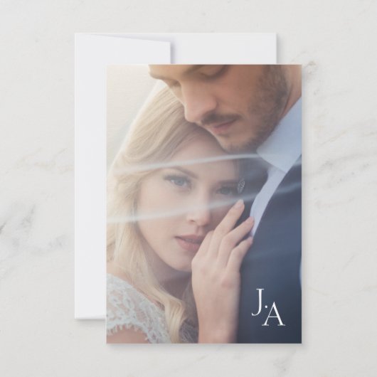 Minimale Royal Blue Opulence Script Foto Bruiloft RSVP Kaartje (Achterkant)