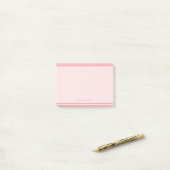 Minimale roze grenst vrouwelijk elegant post-it® notes (Op bureau)