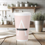 Minimale roze roze gepersonaliseerde naam latte mok<br><div class="desc">Minimale roze roze gepersonaliseerde naam</div>