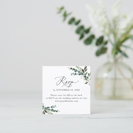 Minimale Rustic Greenery Wedding Rsvp Kaart QR-cod Vierkante Visitekaartje (Staand voorkant)