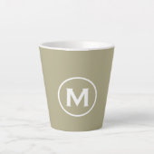 Minimale Sage Green Classic Monogram Latte Mok (Voorkant)