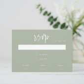 Minimale Sage Green Script Meal Choice Wedding RSVP Kaartje (Staand voorkant)