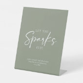 Minimale Sage Green Weddenschap Sparkler Verzenden Reclamebord Met Voetstuk (Voorkant)