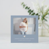 Minimale schemerblauwe foto QR CODE baby shower Kaart (Staand voorkant)