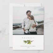 Minimale schone dennen tak Kerst vreugde Foto Feestdagenkaart (Voorkant)