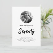 Minimale Script Foto 70e verjaardag Zwart Wit Kaart (Staand voorkant)