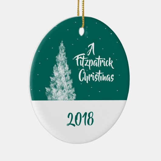 Minimale Snowy Tree Blauwgroen en White Holiday Ke Keramisch Ornament (Rechts)