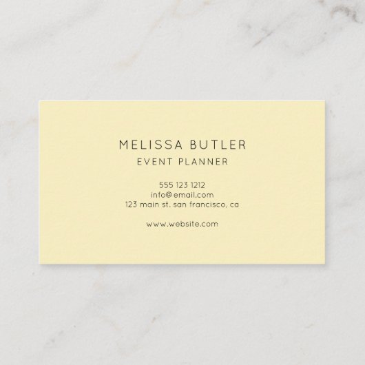 Minimale stijlvolle kalligrafiepastel geel visitekaartje (Achterkant)
