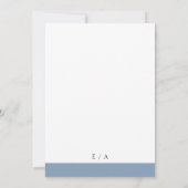 Minimale stoffige blauwe moderne elegante bruiloft kaart (Achterkant)
