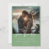 Minimale stoffige sage groene moderne foto bruilof save the date (Voorkant)