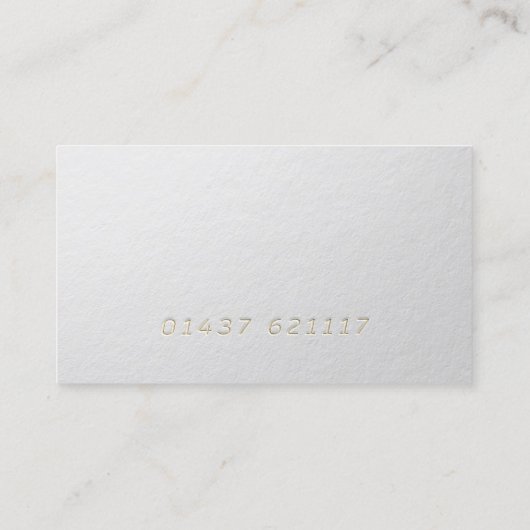 Minimale tekst voor moderne ontwerper: wit en goud visitekaartje (Achterkant)