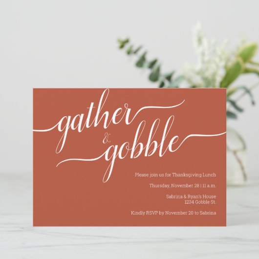 Minimale Terra Cotta Gather & Gobble Thanksgiving Kaart (Staand voorkant)