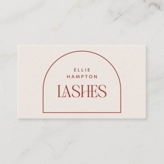 Minimale terracotta- en Cream Arch Beauty Lashes Visitekaartje (Voorkant)