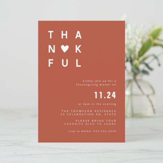 Minimale Thankful Terracotta Thanksgiving Dinner Kaart (Staand voorkant)