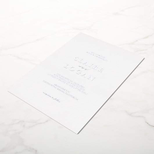 Minimale Typografie Elegant Photo White Wedding Folie Uitnodiging (Gedraaid)