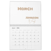Minimale typografie familienaam kalender (Mar 2026)