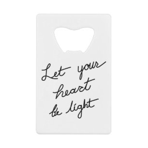 Minimale typografie van de vakantieprijsopgave voo creditkaart flessenopener