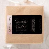 Minimale typografie zwart roos goud product etiket (Insitu)