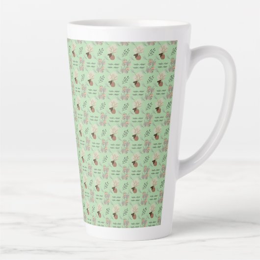 Minimale vaas, veren en boho bloemkunst- latte mok (Rechts)