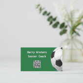 Minimale voetbal groene QR-code voetbalcoach Visitekaartje (Staand voorkant)