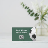 Minimale voetbal groene QR-code voetbalcoach Visitekaartje (Staand voorkant)