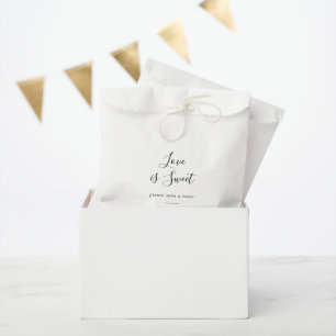 Minimale Vrijgezellenfeest Love is Sweet Bedankzakje