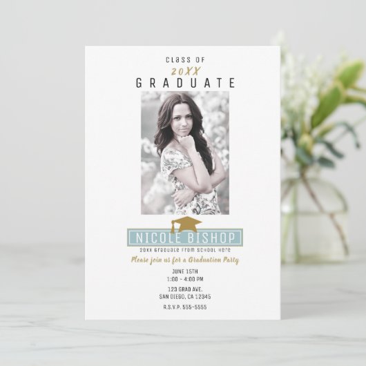 Minimale White Modern Photo Graduparty Kaart (Staand voorkant)