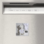 Minimale witte beren zwangerschapsaankondiging aan magneet (Insitu (Vaatwasser))